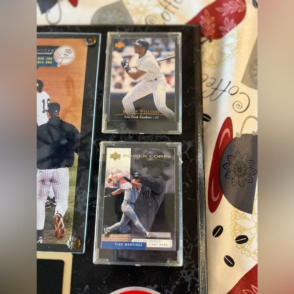 1999 NY Yankees World Series Champions Plaque with 4 Baseball Cards Inc. Jeter - Picture 4 of 5